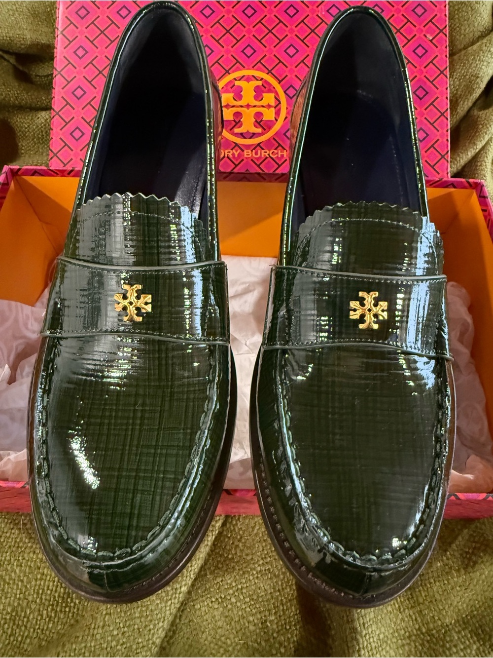 Tory Burch Textured Patent Leather Classic Loafers Dark Everglade Green size 10M - Picture 7 of 16